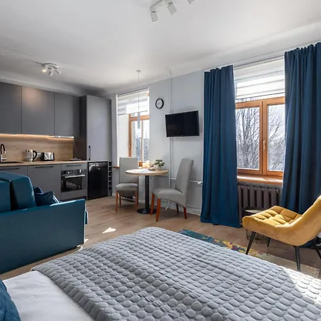 Great Location - 5min To Old Town * 里加